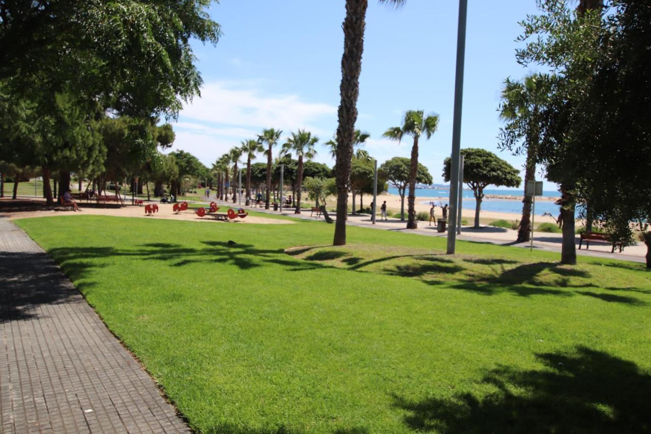 Planta Baja, Primera Linea, Playa, Jardin Privado, Ardiaca, Cambrils, Apartamento Jacqueline Zewnętrze zdjęcie